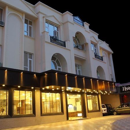 Hotel Maharaja Катра Екстериор снимка