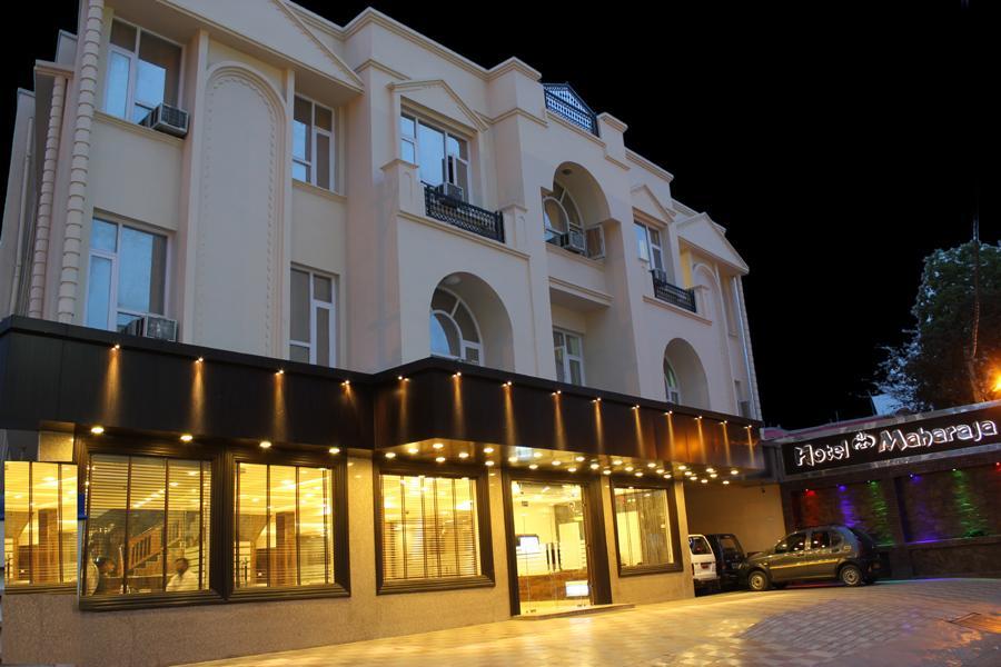 Hotel Maharaja Катра Екстериор снимка
