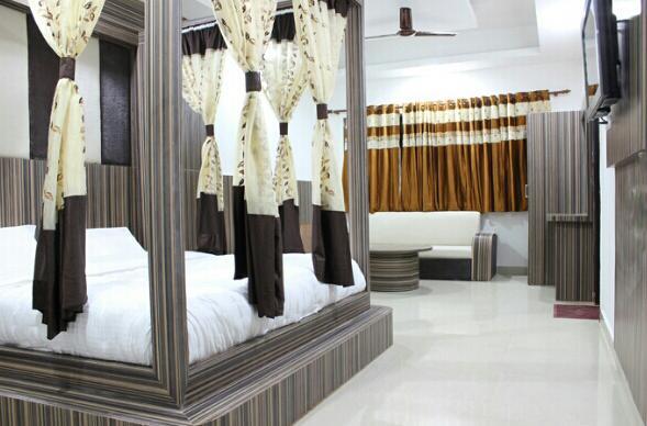 Hotel Maharaja Катра Стая снимка